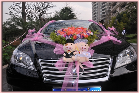 婚慶花藝培訓(xùn)學(xué)習(xí)要會(huì)的婚車設(shè)計(jì)裝飾要點(diǎn)教程