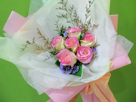 藝術插花培訓插花藝術制作鮮花簡單步驟